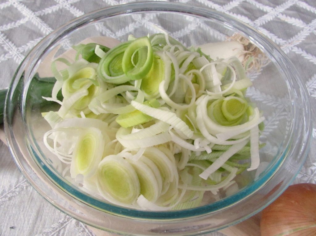 Recipe of a delicious leek soup on www.simplyieva.com