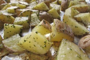 Baked potatoes with herbs